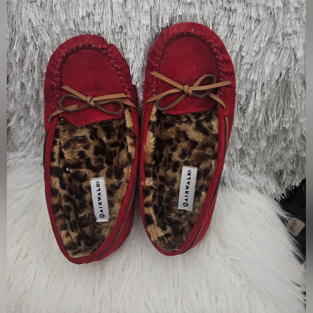 Barely worn slip on fuzzy loafers